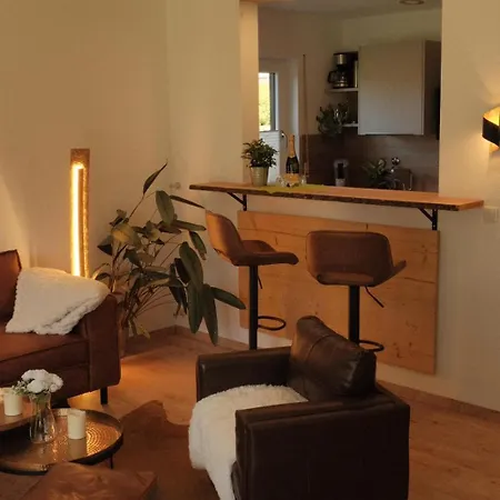 Διαμέρισμα Ammergaufeeling Mit Einmaligem Bergblick, Terrasse, Naehe Zur Nato Schule