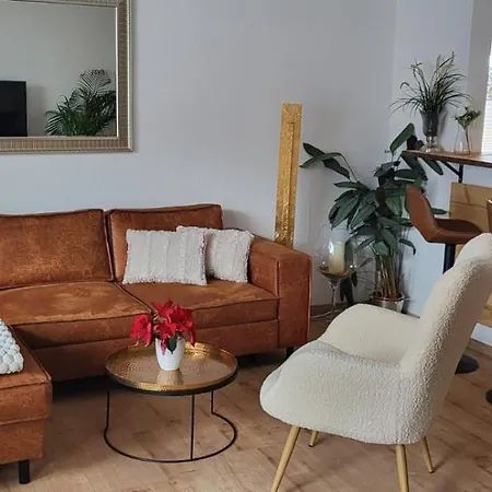 Διαμέρισμα Ammergaufeeling Mit Einmaligem Bergblick, Terrasse, Naehe Zur Nato Schule *